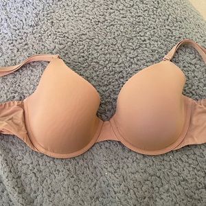 Victorias Secret Semi Uplift Bra